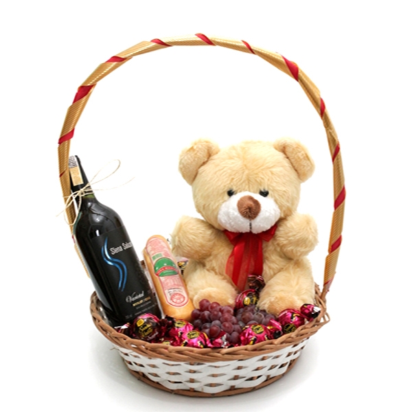 Cesta com Urso, Queijos, Chocolate e Vinho