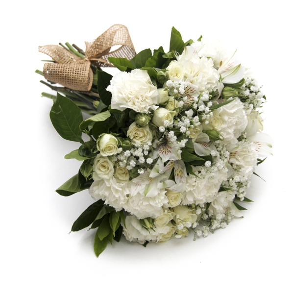 Buquê de Cravos Brancos e Rosas Brancas