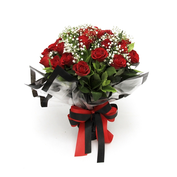 Buquê de Rosas Vermelhas No Celofane Decorativo Com 20 Unidades