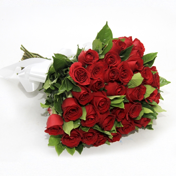 Buquê de Rosas Vermelhas Com 30 Unidades